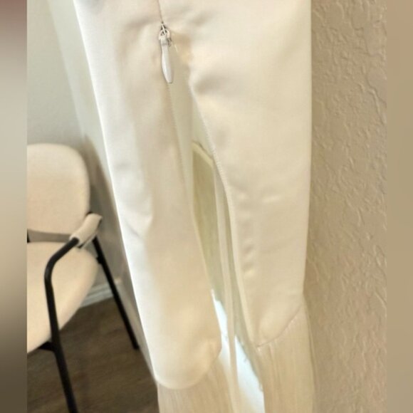 Elegant White Fringe Tank Top - Picture 7 of 8